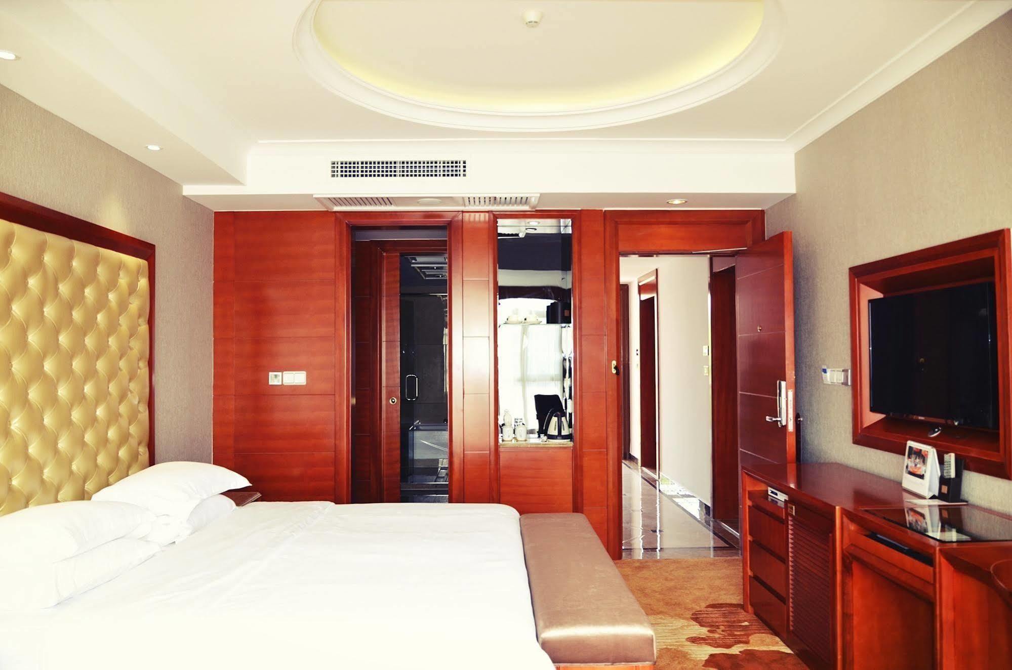 St. Tropez Hotel Csangsa Kültér fotó